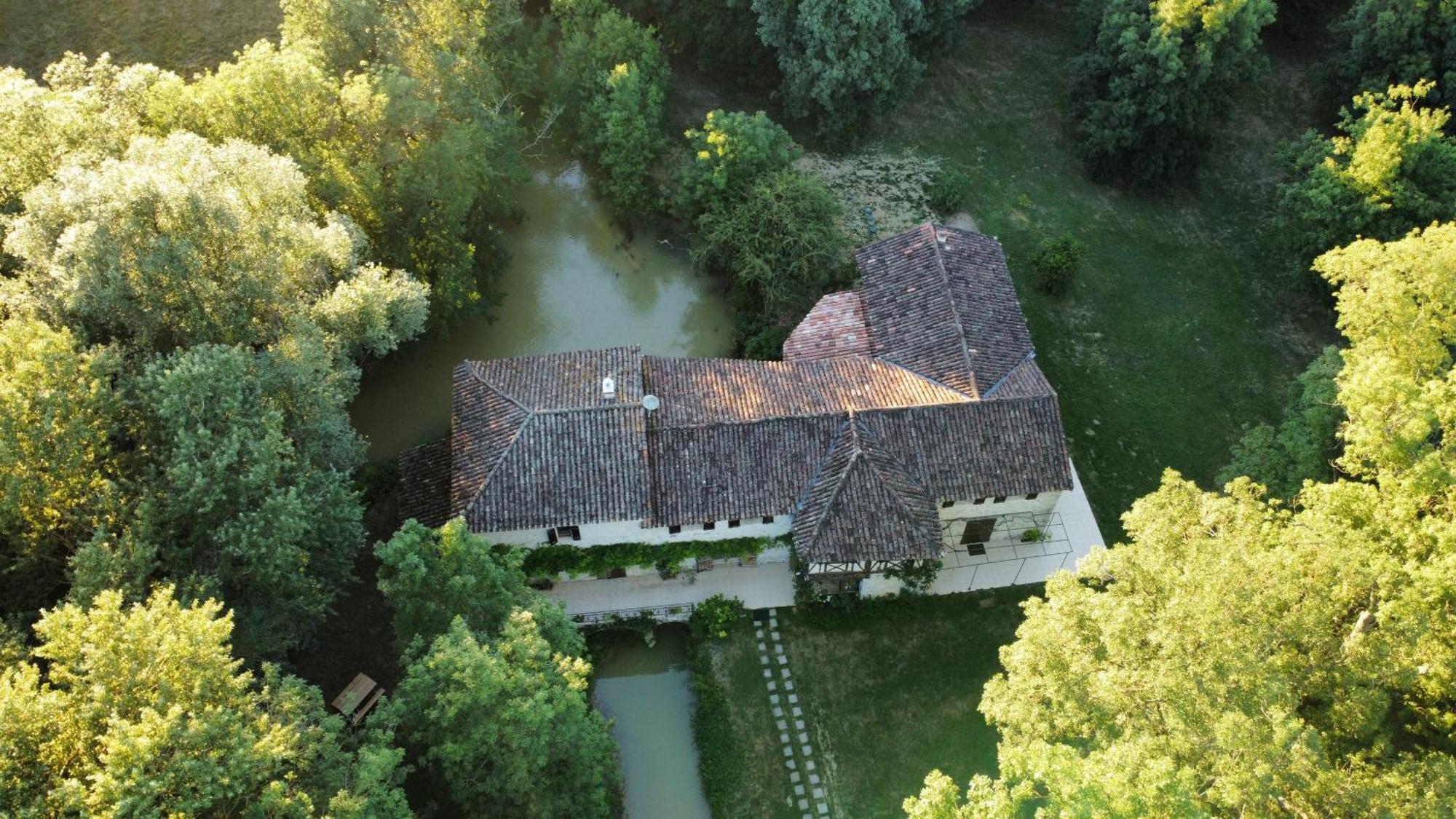 Gîte le Moulin Samsara Homps  Exterior foto